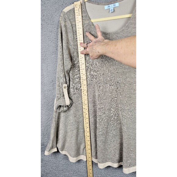 She + Sky Tunic Top Womens M Gray Beige Knit Semi Sheer Back Roll Tab Flowy - Picture 7 of 13